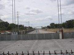 SW Fwy, devoid of cars